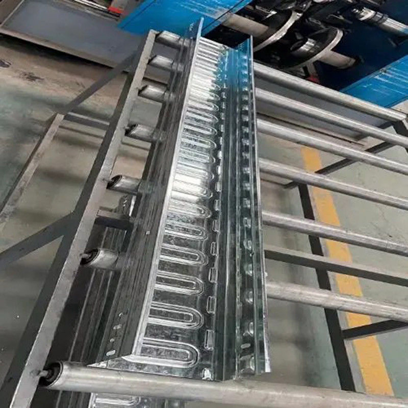 20-100kg/M অ্যালুমিনিয়াম লেদার টাইপ ক্যাবল ট্রে প্রস্তুতকারক রৌপ্য রঙ